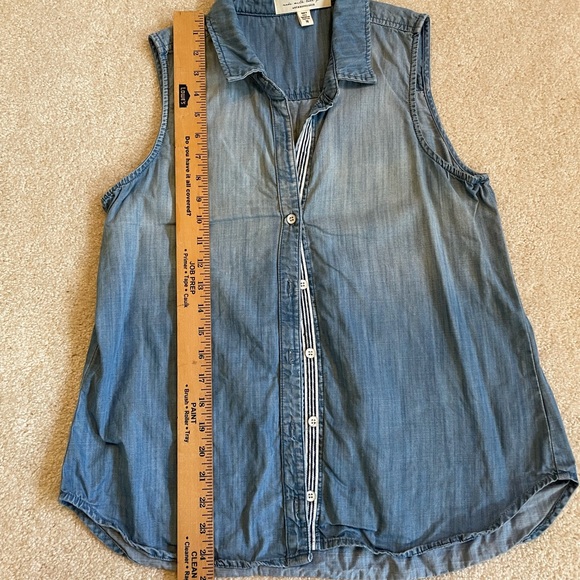 Cloth and Stone sleeveless button shirt in tencel - Picture 4 of 8